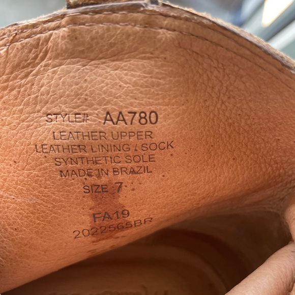 Madewell suede western cowboy inspired ankle Hailie boots in great condition. - Picture 16 of 16